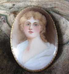 Edwardian circa 1910 hand painting portrait of woman. Huge porcelain in Gold or Gold Filled Brooch