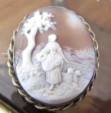 Antique Museum Quality scene of Shepard Girl with sheep Gold/Gold Plated Brooch/Pendant. Circa 1860.