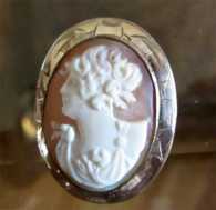 Remarkable high relief carved carnelian shell circa 1915 Unmarked Gold or GF etched & filigree brooch