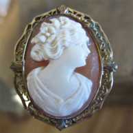 Great hand carved shell portrait of charming girl from 1920th Marked Gold filled filigree brooch/pendant