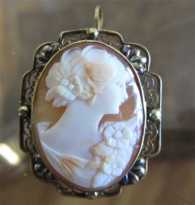3 colors Great hand carved shell portrait of pretty girl from 1920th Marked Gold filled filigree brooch/pendant