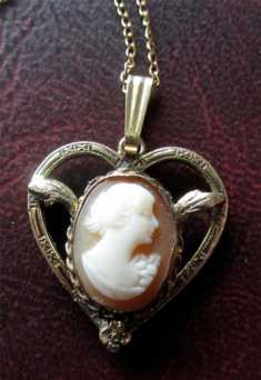 Gold or Gold Filled beautiful pendant, with a 12K GF chain. Made in 1910-1930