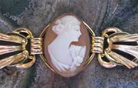 Circa 1920 quality carving Cameo Bracelet. 12K Gold Filled (marked) 7” long