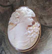 Unique Quality carving shell circa 1930 Big Gold or Gold Filled Pendant
