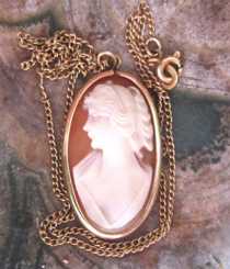 Hand carved Vintage from 1930th shell in the 14K GF AMCO pendant On the 16” 14K GF Yellow Gold Italian chain