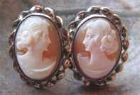 Vintage set Earrings & Brooch/Pendant carnelian shell circa 1935 10K Gold/Gold plated/Silver twisted border brooch