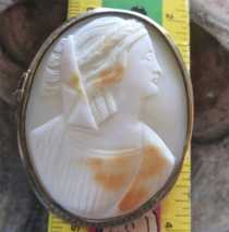 Quality shell portrait of woman with wreath & bandeau Big Victorian Gold plated brooch circa 1875.
