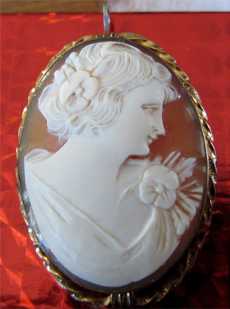 Late Art Deco Genuine Cameo & 12K GF Brooch/Pendant