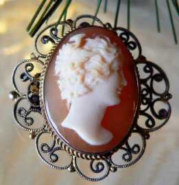 Victorian shell Beautiful Bacchante Cameo Brooch Gold Gild over 800 marked Silver Filigree. Nicely done