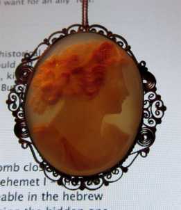 Edwardian shell Beautiful Greek 3colors profile Pendant Gild Gold over Silver Filigree. 18” 12K Gold Filled Chain