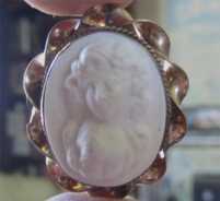 3D Victorian Antique carved lava(?) stone Gold/Gold plated brooch from 1870th