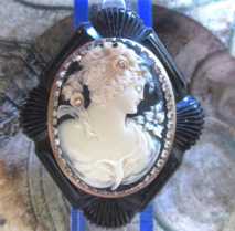 Huge beautiful Art Nouveau Bakelite(?) carved Cameo. Circa 1920-1930 Gold(?)/Gold Filled (unmarked) Brooch. Rhinestones/Diamond cuts.