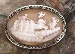 Apollo’s Chariot Procession of the Horses detailed Edwardian Filigree Gold or GF Brooch. Circa 1910.