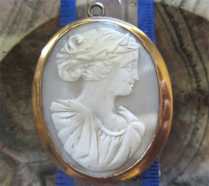 Early Victorian 1840-1870 hand carved shell portrait. Big unmarked Gold/Gold plated brooch/pendant.