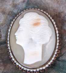 Stylish Beauty from the 1915 - 1930th superiorly carved shell Big Vermeil Gold washed with pearls brooch/pendant.