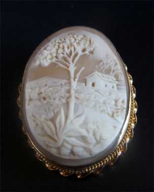 High Quality Vintage Antique Shell Cameo Gold or Gold Plated Sterling Brooch Landscape Scene