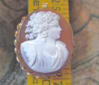 Big UK Victorian 1860-1880 hand carved Bacchante profile shell. Unmarked Gold/Gold plated twisted rope pendant.