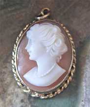 Well hand carved Carnelian shell Beauty from the 1930-1950 In the petite Marked 12K Gold filled pendant