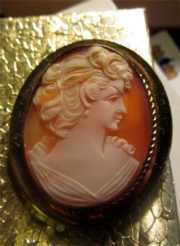 Beautiful Van Dell hand carved Cameo Brooch & Pendant 12K Gold Filled (marked). Nicely done 3 colors piece. 1950-thies