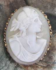 Well hand carved Big Light Victorian shell - Goddess Psyche Gold 10K carats/Gold filled brooch circa 1890-1910