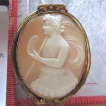Dionysus - God of the Joy and wine - light Sardonyx shell carving Victorian 1840-1870 Pinchbeck/Gold plated Brooch w/safety chain
