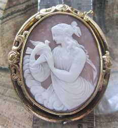 Huge Georgian/Early Victorian Neoclassic symbol of Pure Love Pinchbeck/Gold plated with safety chain brooch circa 1810-1830.