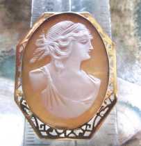 Edwardian Art Deco Greek profile from Connecticut Collection. Gold(?)/Gold filled Filigree Decor brooch from 1910th.