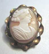Early Victorian carved & signed Roman style Classic Sardonyx shell. 1830-1860 Gold plated/filled Brooch from UK Collection.