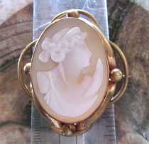 Georgian/Victorian 1810-1840 Goddess Selena carved sardonyx shell. Unmarked Pinchbeck twisted rope brooch UK Collection.