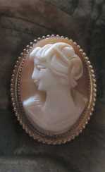 Hand carved & signed adjusted shell circa 1955. Gold Filled brooch/pendant.