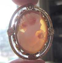Quality Multicolored carved & signed shell profile circa 1930 Gold Filled Filigree Brooch/Pendant from UK Auction.