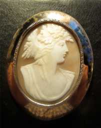 Classic Gold Plated Big Pendant Greek profile Woman. Great condition. Circa 1905