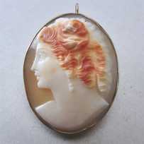 The Great carving from 1930th. Shell signed by the Artist. Multicolored in 12K Gold Filled brooch/pendant.
