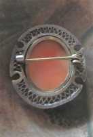 Hand carved shell Psyche Goddess - circa 1910th-1920th. Edwardian Gold Filled ?) filigree Art Deco brooch.