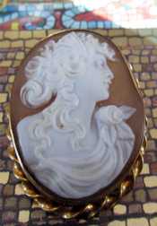 Late Victorian Twisted Bezel Gold (?) Brooch Set Victorian Twisted bezel Gold Bezel Set Shell Cameo Brooch Pin NR Nicely Shell Carving Cameo