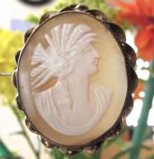 Early Art Deco Cameo Gold Filled Brooch/Pendant Light Sardonyx Shell. Cera Goddess circa 1905.