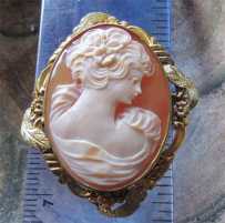 Great Quality carved & signed shell Beauty circa 1930th- 1950th Decorative Gold Filled Filigree Brooch- from US Auction.
