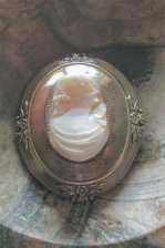 Hand carved Vintage light Conch shell 1930th-1940th Gold Plated(?) decorative Coro bezel Brooch