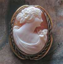 Greatly hand carved & signed by Artist classic from 1930th - 1940th. Set in unmarked Gold Filled (?) filigree brooch.