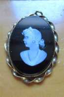 Great unique hand painted stone - left faced woman. 1930th-1940th Gold filled (?) pendant.