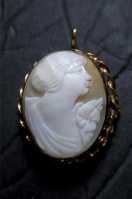 Hand carved circa 1920th - 1930th from UK Hallmarked Gold filled pin/pendant.