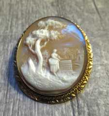 Best Quality carved scene of Rebekah at the wail Circa 1870th Antique Sardonyx shell in Gold(?)/Gold Plated Brooch/Pendant.