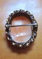 Hand carved circa 1920th - 1930th from UK Hallmarked Gold(?)/Gold rolled Brooch.