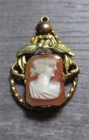 Well hand carved shell circa 1910th Edwardian Art Deco Unmarked GP/GF or Gold Decorative pendant UK Collection.