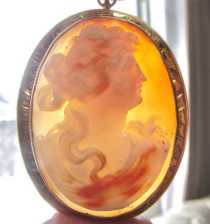 Museum Hand Carved & Signed shell - Victorian Beauty circa 1910 The Big Hallmarked 10K Yellow Gold Brooch/Pendant Cameo