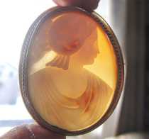 Museum Victorian Classic carved from 1875-1890. Hallmarked 14K Yellow Gold Brooch. Signed.
