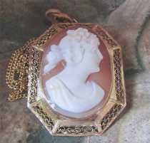 Quality Edwardian Beauty - carved & signed Carnelian shell circa 1910th Solid marked 10K Yellow Gold Pendant & 18K GP Chain