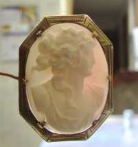 Edwardian beauty - Greatly carved high relief Coral Stone from 1910th Hallmarked 10K Yellow Gold Octagonal frame Brooch/Pendant