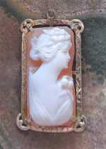 Carved Art Deco Edwardian shell circa 1910. Unmarked/tested 10K White Gold Pendant.