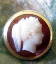 Victorian 14K solid Gold Hard stone cameo brooch circa 1890